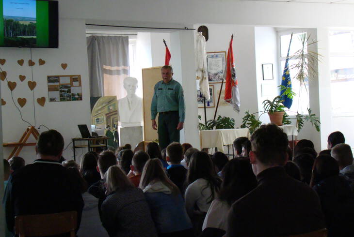 2022.03.25. - Lelkes Andr�s el�ad�sa a nemzeti parkokr�l