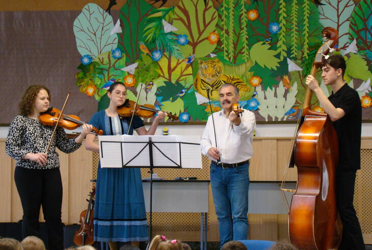 2025.05.22. - Dib-D�b M�v�szeti Kavalk�d �s �s Hangszerbemutat�