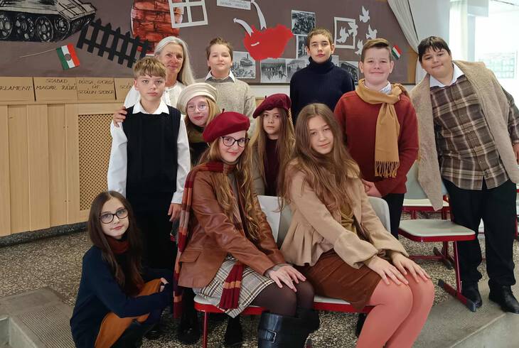 2025. okt�ber 23. - Most itt vagyunk. Eml�kez�nk.